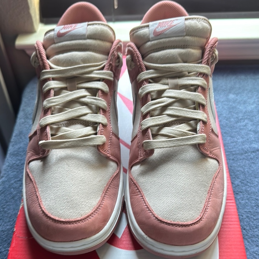 Pre Owned Nike Dunk Low Retro PRM